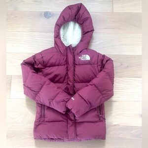 The North Face girls parka size XS / size 6, 600 down fill.